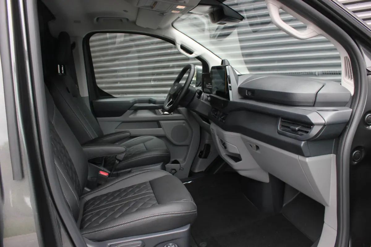 Cust. 340 L2H1 Limited 71kWh 218PK / JB- EDITON / CAMERA / 370KM RANGE / APPLE CARPLAY /DRIVERS- PACK /FULL OPTION