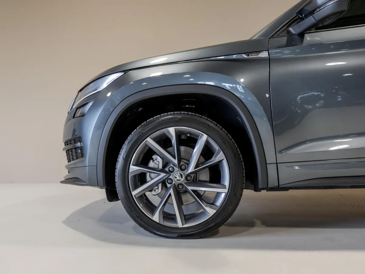 2.0 TSI 4x4 Sport Line / 180pk / Trekhaak / Panorama dak / Dodehoek herkenning /