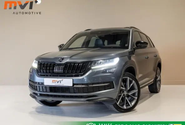 2.0 TSI 4x4 Sport Line / 180pk / Trekhaak / Panorama dak / Dodehoek herkenning /