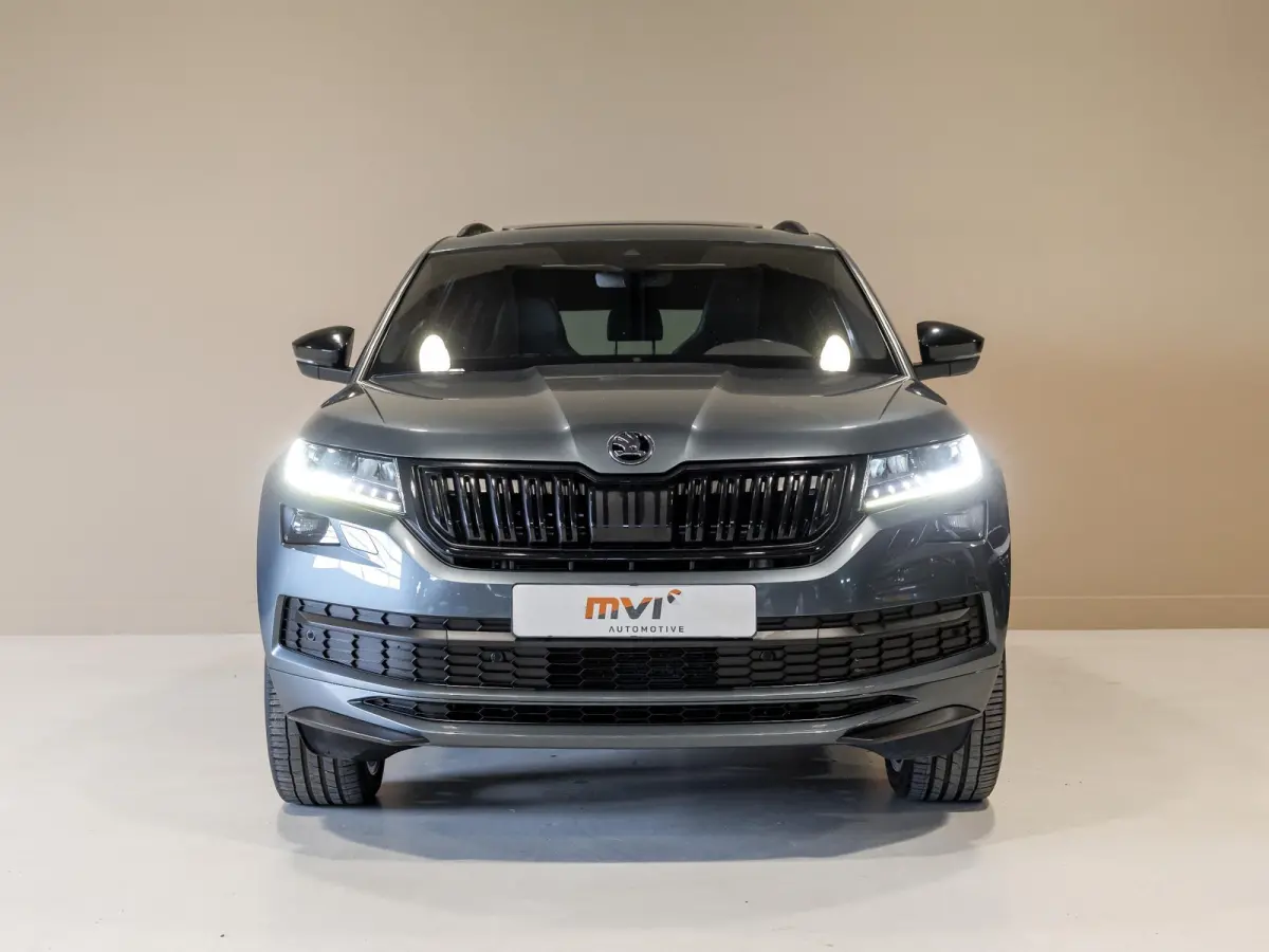 2.0 TSI 4x4 Sport Line / 180pk / Trekhaak / Panorama dak / Dodehoek herkenning /