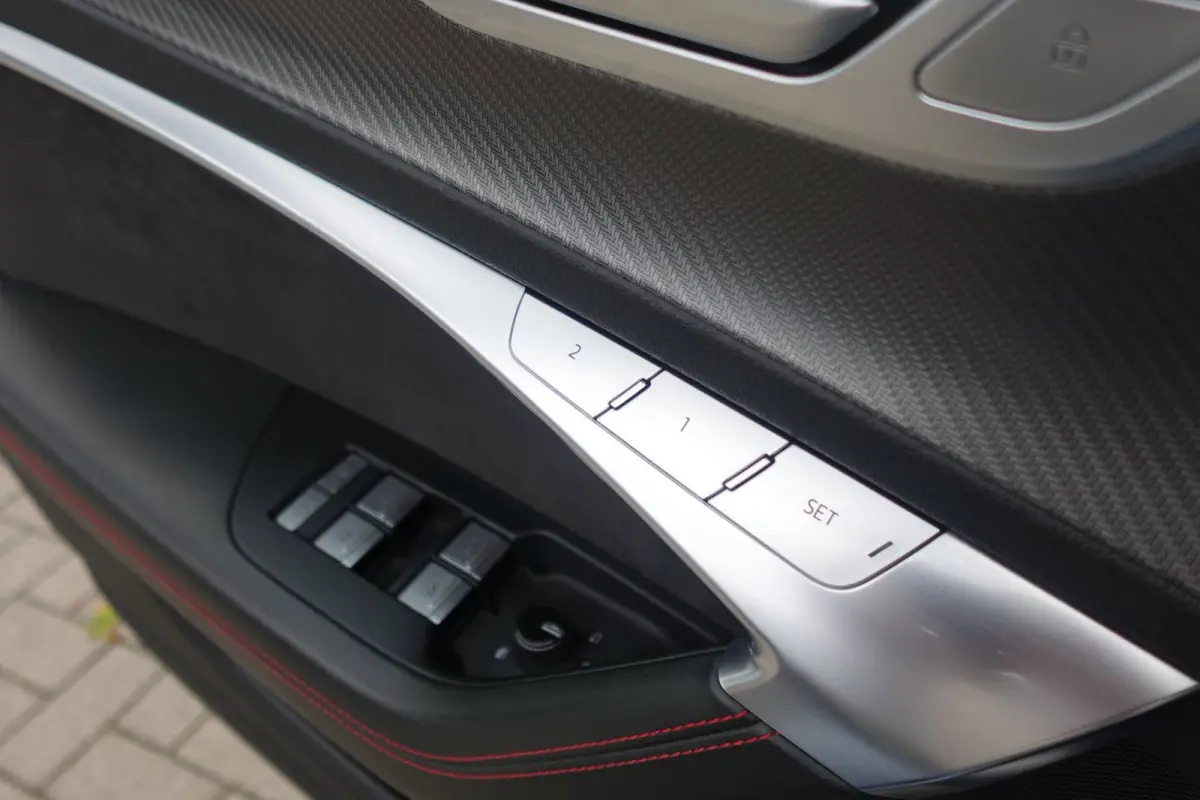 4.0 TFSI RS 7 quattro PANO HUD KEYLESS SFEER