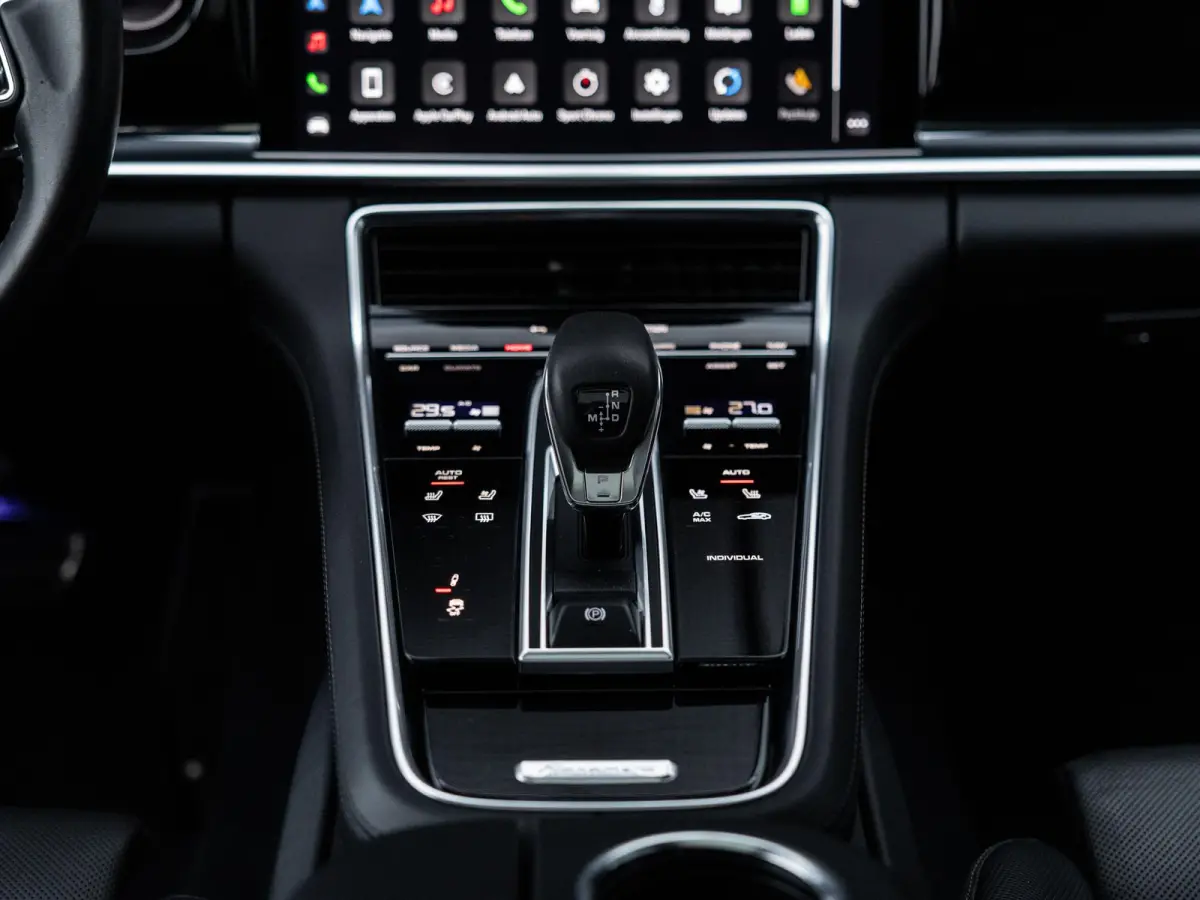 2.9 4S E-Hybrid | SPORTDESIGN | SPORTCHRONO | SPORTUITLAATSYSTEEM | PDLS+ | PASM LUCHTVERING | ACHTERASBESTURING | BOSE | SOFTCLOSE | SFEERVERLICHTING | PANORAMA/SCHUIF-KANTELDAK | NL AUTO |