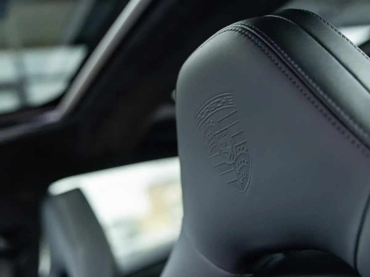 2.9 4S E-Hybrid | SPORTDESIGN | SPORTCHRONO | SPORTUITLAATSYSTEEM | PDLS+ | PASM LUCHTVERING | ACHTERASBESTURING | BOSE | SOFTCLOSE | SFEERVERLICHTING | PANORAMA/SCHUIF-KANTELDAK | NL AUTO |