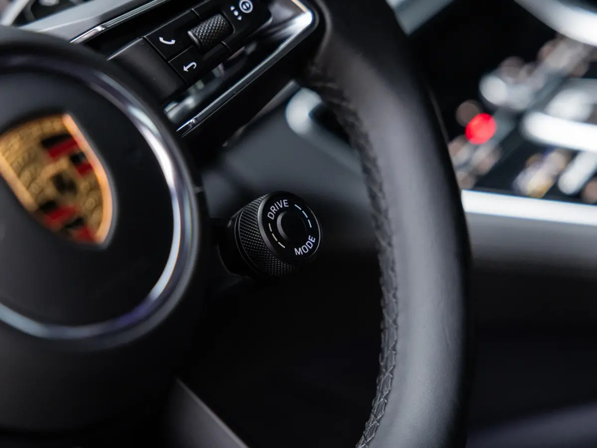 2.9 4S E-Hybrid | SPORTDESIGN | SPORTCHRONO | SPORTUITLAATSYSTEEM | PDLS+ | PASM LUCHTVERING | ACHTERASBESTURING | BOSE | SOFTCLOSE | SFEERVERLICHTING | PANORAMA/SCHUIF-KANTELDAK | NL AUTO |