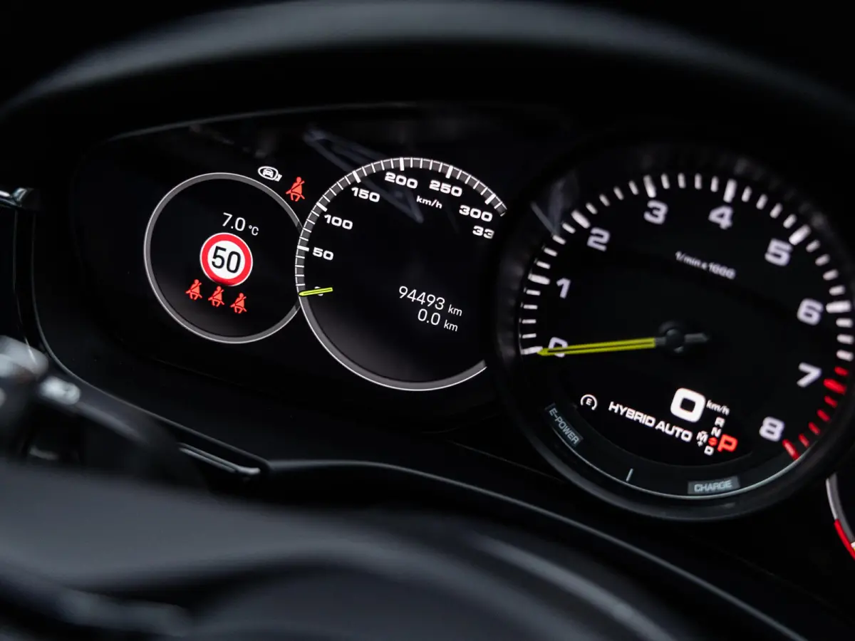 2.9 4S E-Hybrid | SPORTDESIGN | SPORTCHRONO | SPORTUITLAATSYSTEEM | PDLS+ | PASM LUCHTVERING | ACHTERASBESTURING | BOSE | SOFTCLOSE | SFEERVERLICHTING | PANORAMA/SCHUIF-KANTELDAK | NL AUTO |