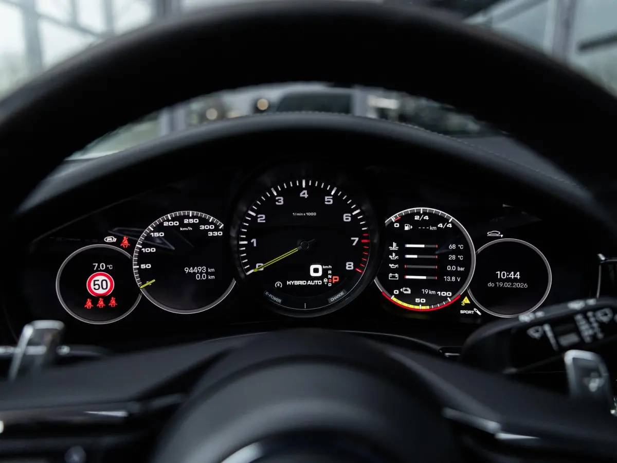 2.9 4S E-Hybrid | SPORTDESIGN | SPORTCHRONO | SPORTUITLAATSYSTEEM | PDLS+ | PASM LUCHTVERING | ACHTERASBESTURING | BOSE | SOFTCLOSE | SFEERVERLICHTING | PANORAMA/SCHUIF-KANTELDAK | NL AUTO |