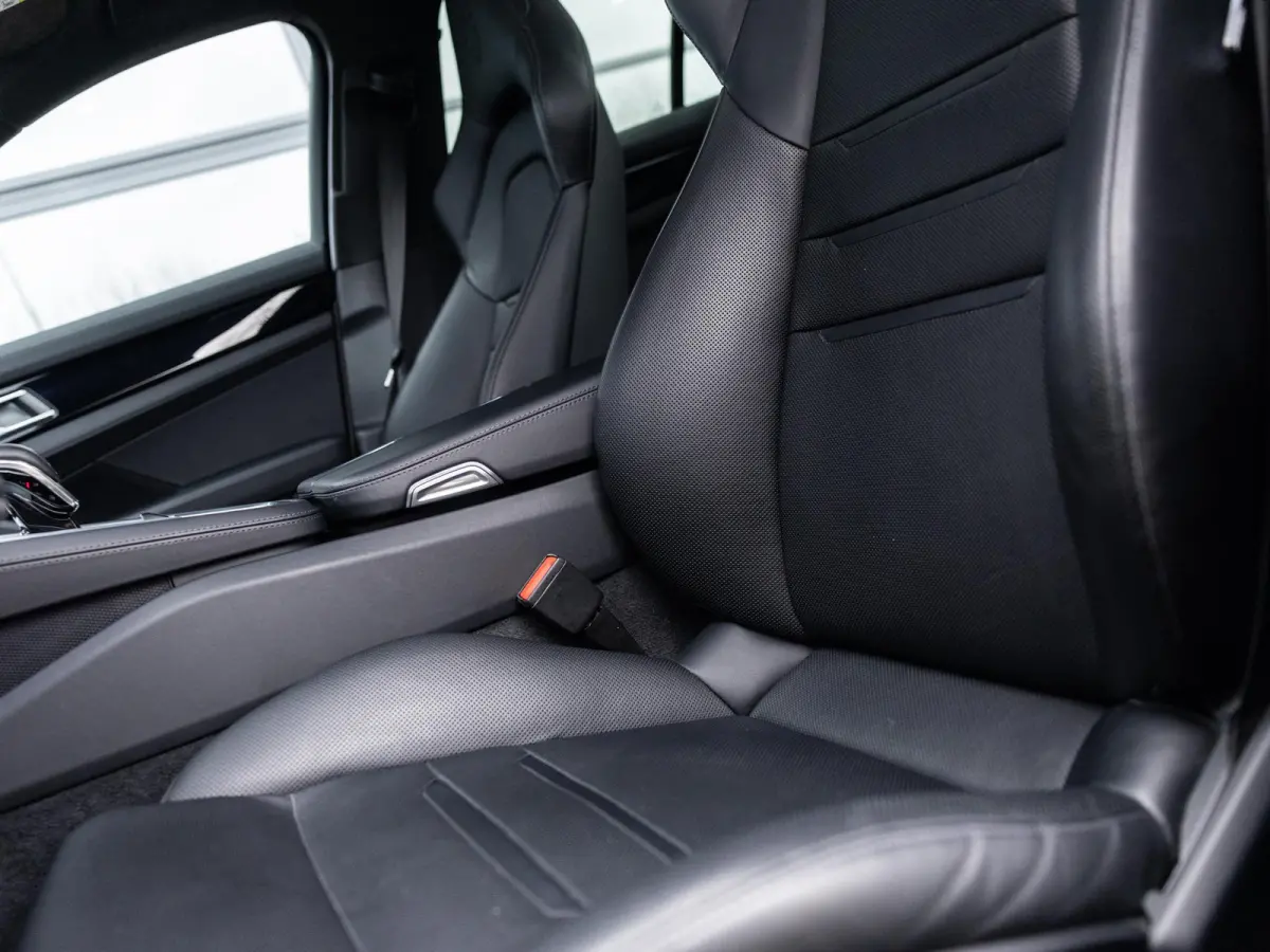 2.9 4S E-Hybrid | SPORTDESIGN | SPORTCHRONO | SPORTUITLAATSYSTEEM | PDLS+ | PASM LUCHTVERING | ACHTERASBESTURING | BOSE | SOFTCLOSE | SFEERVERLICHTING | PANORAMA/SCHUIF-KANTELDAK | NL AUTO |