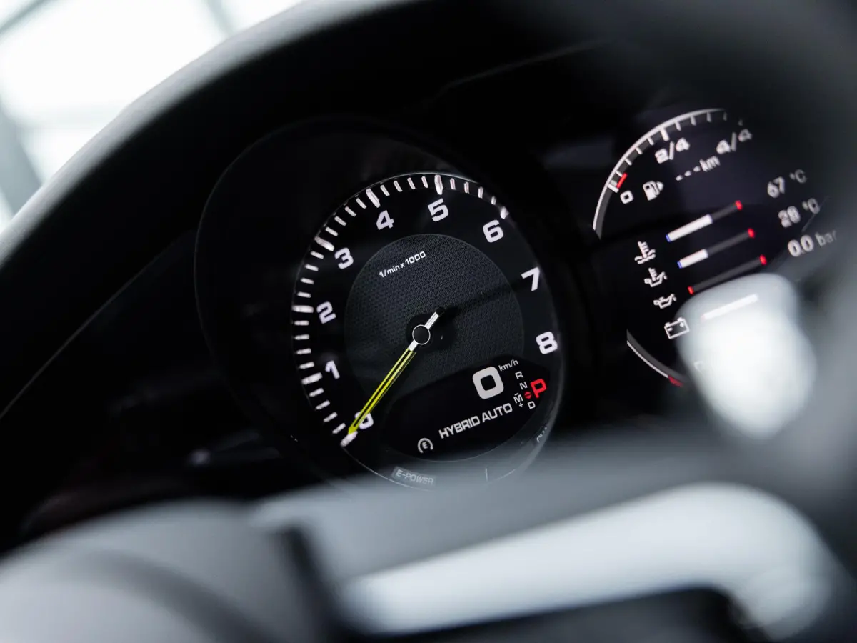2.9 4S E-Hybrid | SPORTDESIGN | SPORTCHRONO | SPORTUITLAATSYSTEEM | PDLS+ | PASM LUCHTVERING | ACHTERASBESTURING | BOSE | SOFTCLOSE | SFEERVERLICHTING | PANORAMA/SCHUIF-KANTELDAK | NL AUTO |