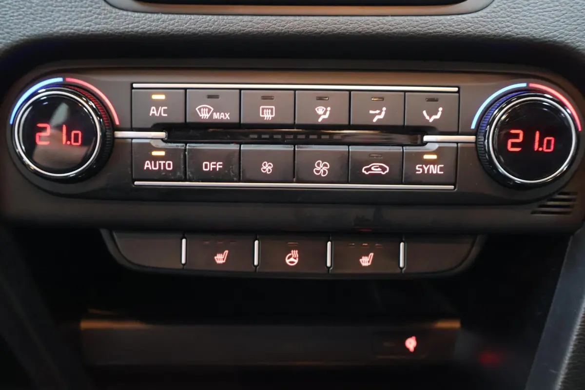 1.0 T-GDi GT-Line | 2022 | Bomvol opties!