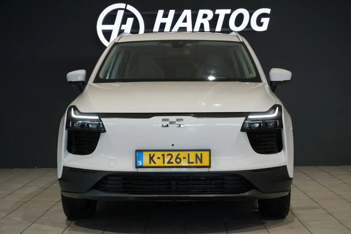 63kWh + 360 CAMERA / ADAPTIEVE CRUISE /