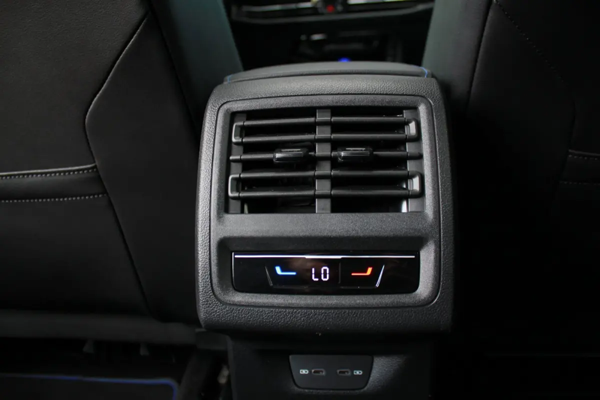 2.0 TSI R 4Motion Akrapovic*Drift*Pano*Leer/ACC