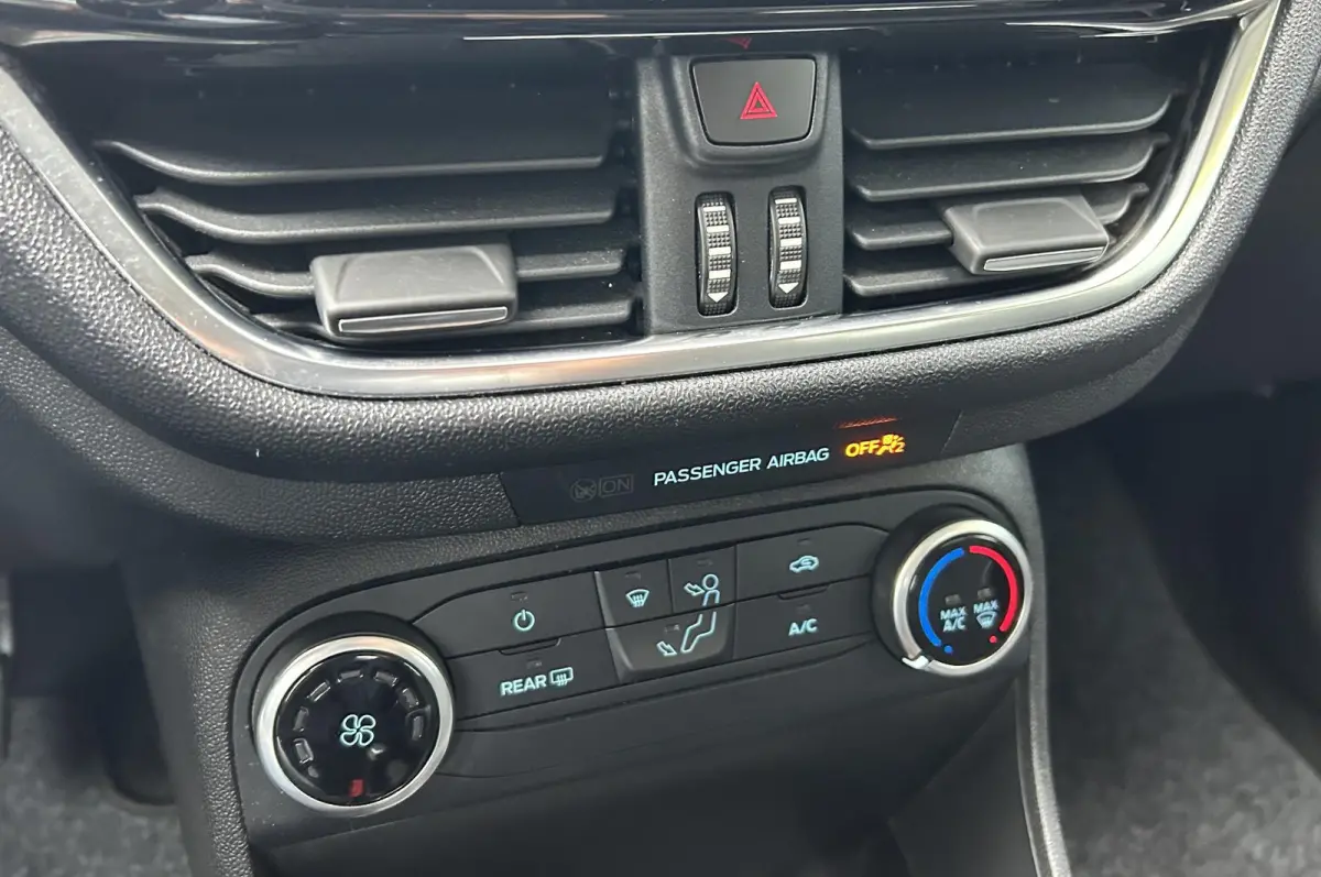 1.1 Trend | NL AUTO | Parkeersensoren | Navigatie | Airco | DAB+ | 2 Sleutels | Carplay | APK tot 09-04-2027 |