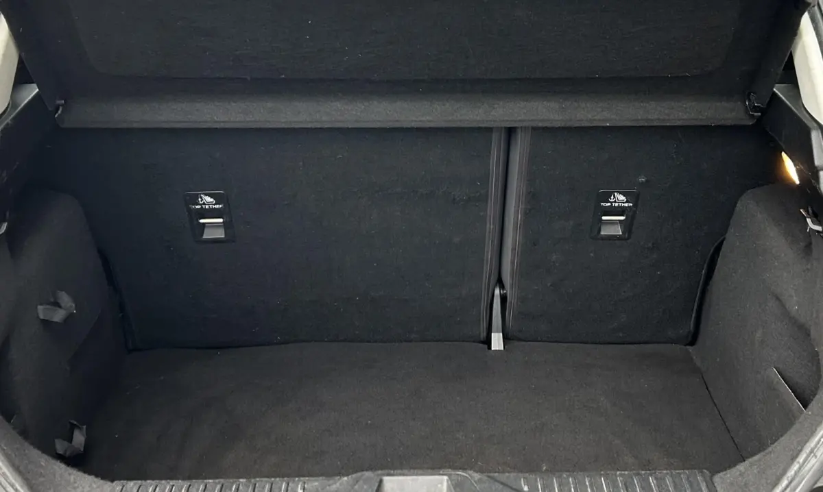 1.1 Trend | NL AUTO | Parkeersensoren | Navigatie | Airco | DAB+ | 2 Sleutels | Carplay | APK tot 09-04-2027 |