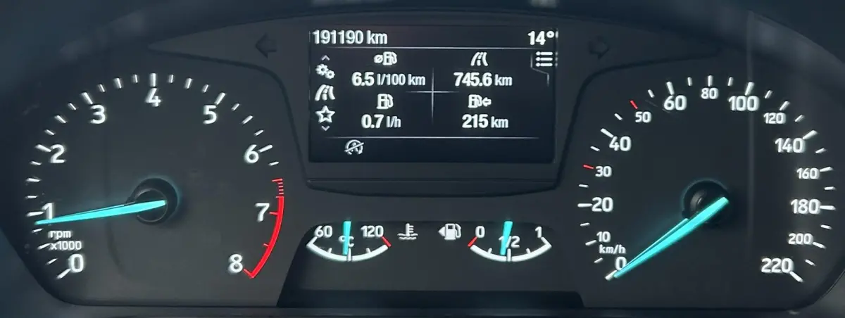 1.1 Trend | NL AUTO | Parkeersensoren | Navigatie | Airco | DAB+ | 2 Sleutels | Carplay | APK tot 09-04-2027 |