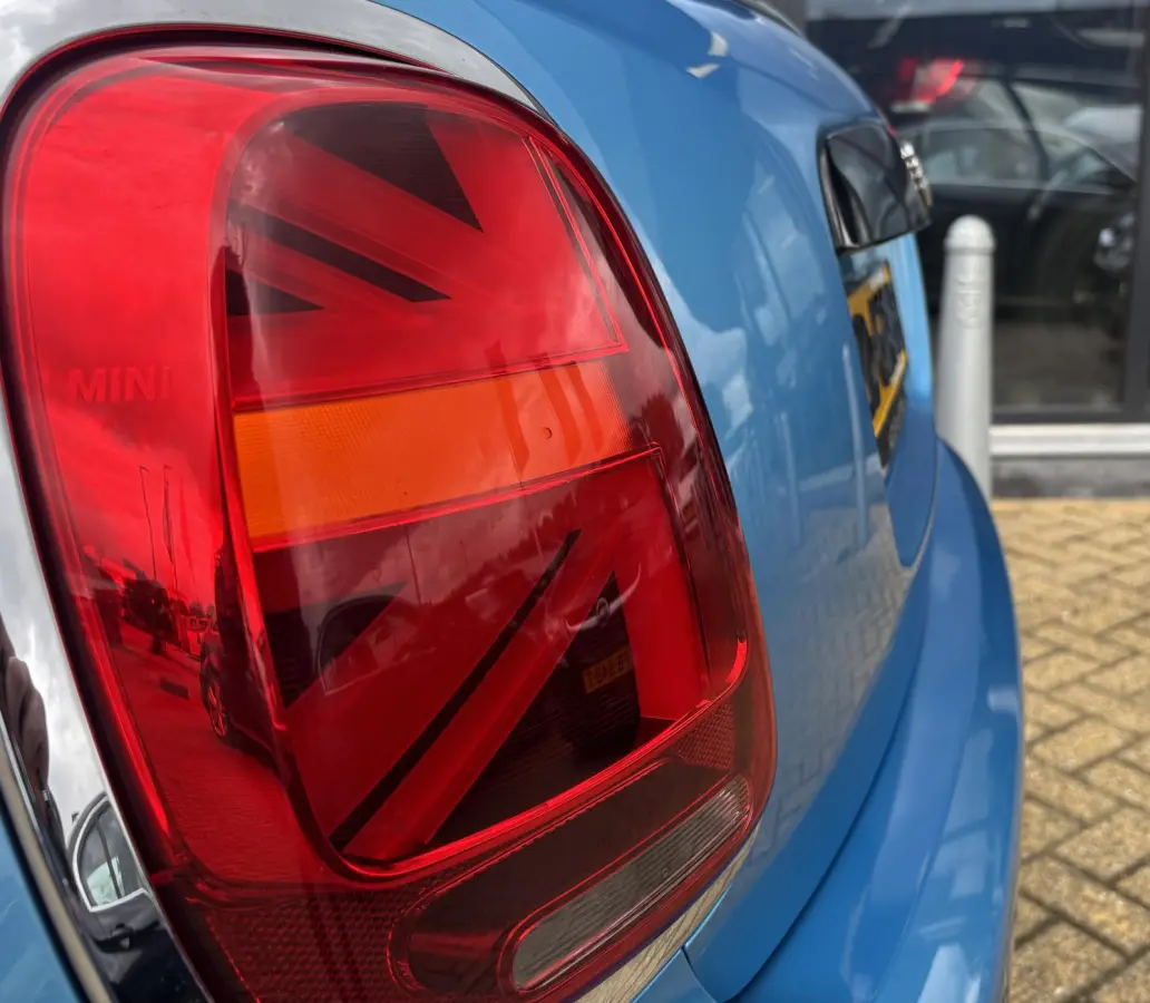 1.5 Cooper Chili 136PK | PANO | NL AUTO | Luxe Stoelen | Parkeersensoren | Airco | Navigatie | Cruise Control | 2 Sleutels | Lichtmetalen Velgen |
