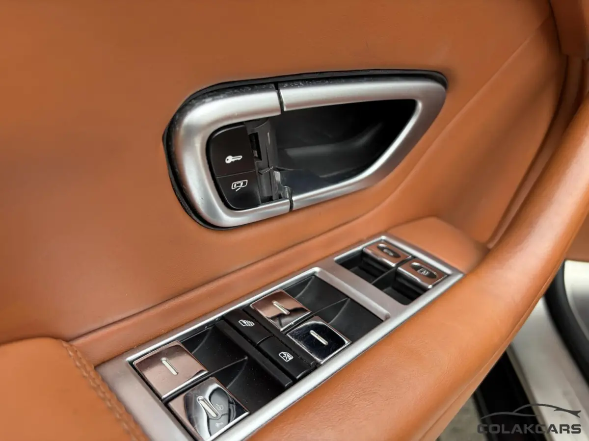 4.0 V8 - Stoelkoeling & Massage |ACC