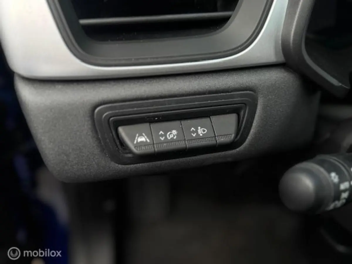 1.6 E-Tech Hybrid 145 Intens