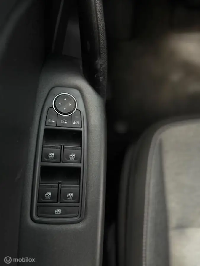 1.6 E-Tech Hybrid 145 Intens