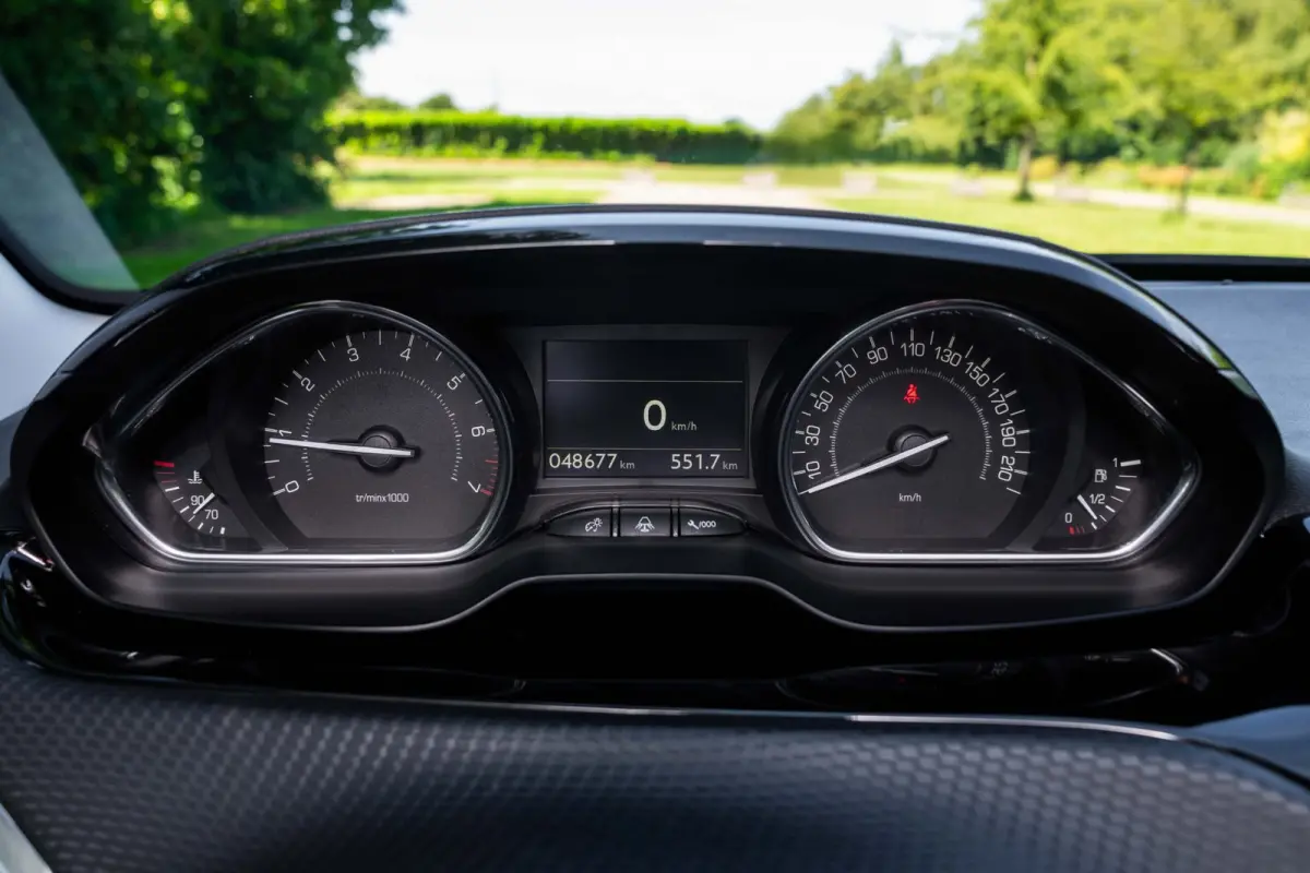 1.2 PureTech Allure Pano. 48.600 km +NAP NL-auto