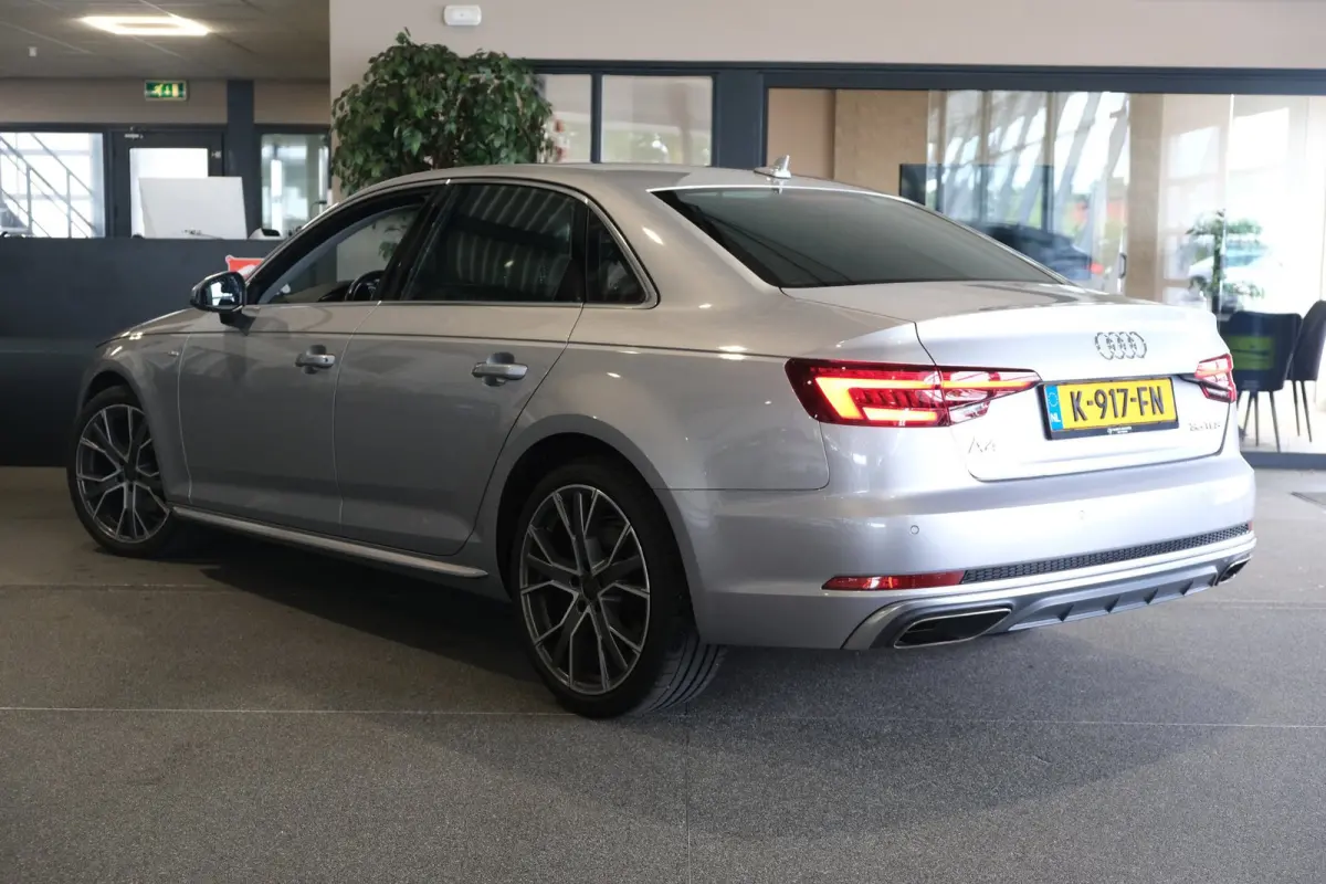 35 TFSI S-Line Virtual Navi Led Cruise Pdc