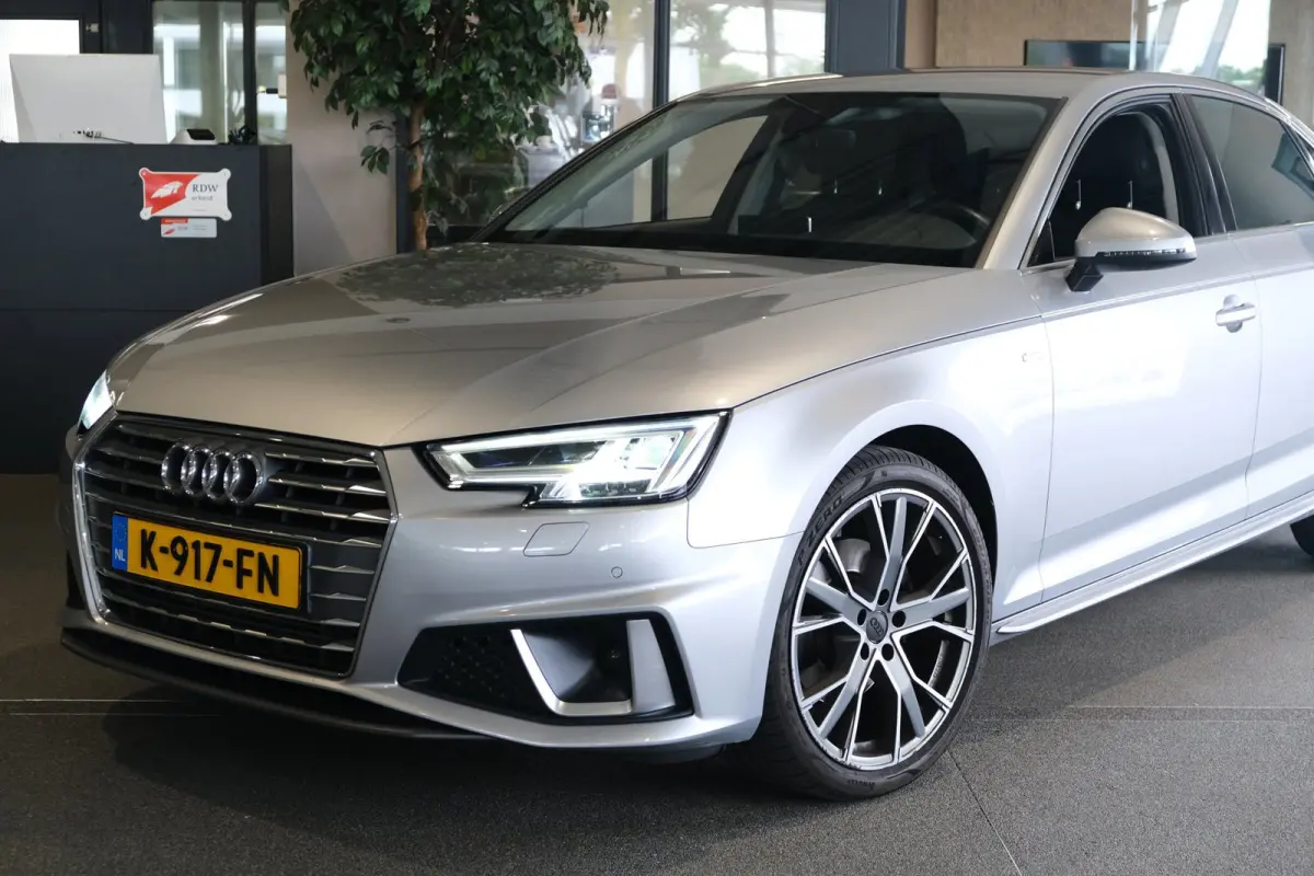 35 TFSI S-Line Virtual Navi Led Cruise Pdc