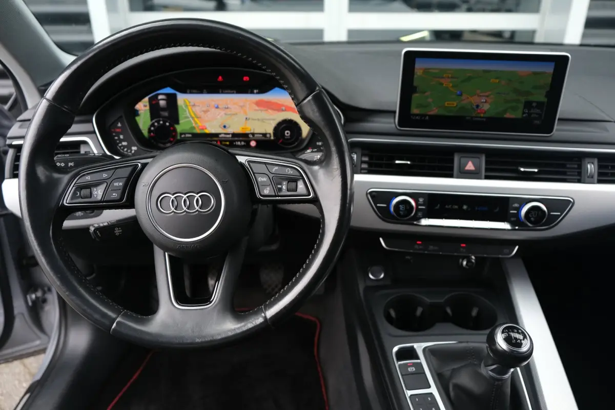 35 TFSI S-Line Virtual Navi Led Cruise Pdc