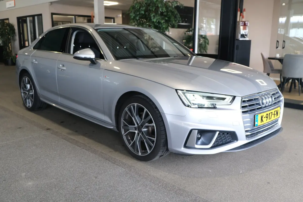 35 TFSI S-Line Virtual Navi Led Cruise Pdc