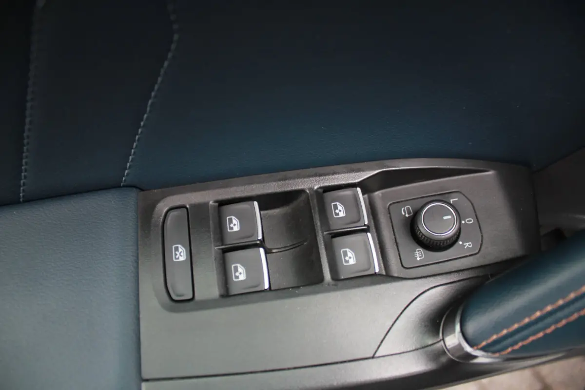 1.4 e-Hybrid VZ Copper Edition