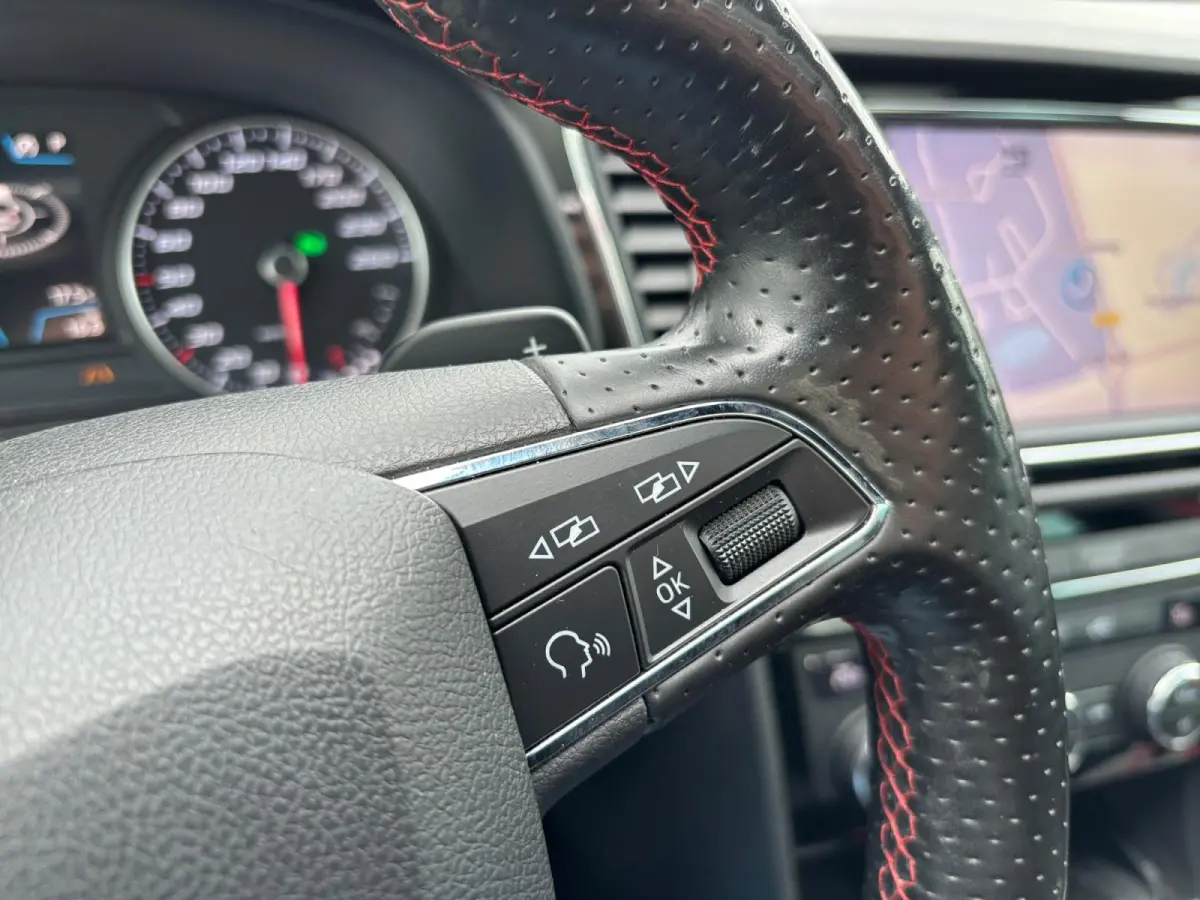 1.8 TSI Aut. 180 PK FR Intense ✅ Pano ✅ LED ✅ CarPlay
