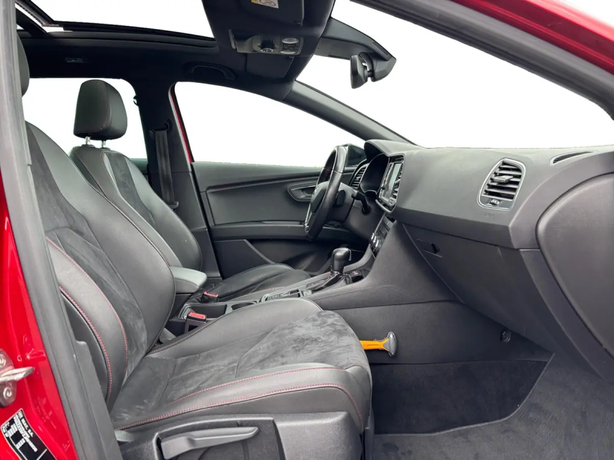 1.8 TSI Aut. 180 PK FR Intense ✅ Pano ✅ LED ✅ CarPlay