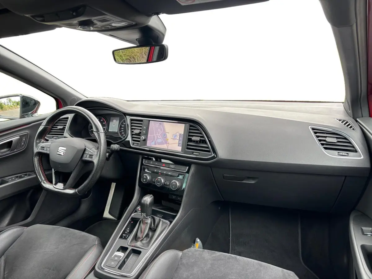 1.8 TSI Aut. 180 PK FR Intense ✅ Pano ✅ LED ✅ CarPlay