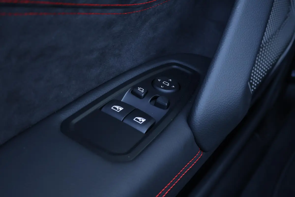 sDrive20i Business Edition Plus | Final Edition | High Executive | Harman Kardon