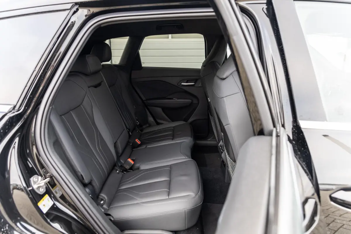 1.5 e-hybrid 272pk S edition | Leder interieur | Tech Plus pakket | 19'' velgen