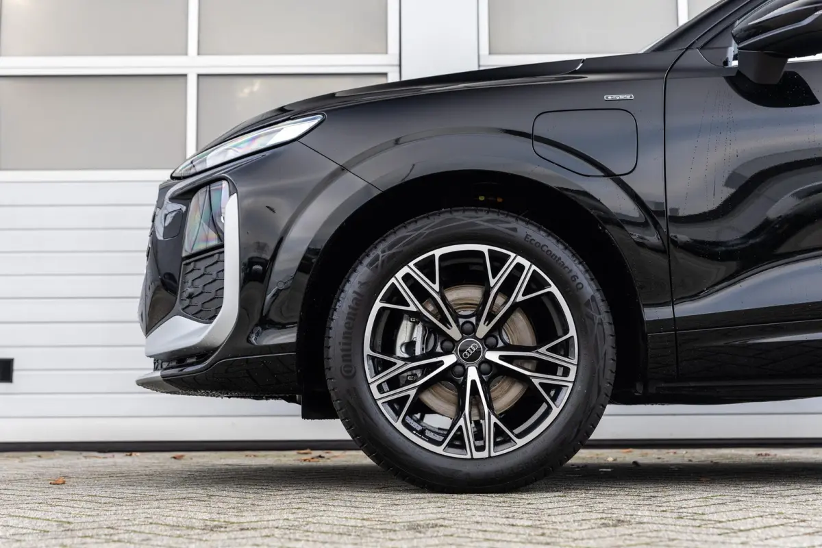 1.5 e-hybrid 272pk S edition | Leder interieur | Tech Plus pakket | 19'' velgen