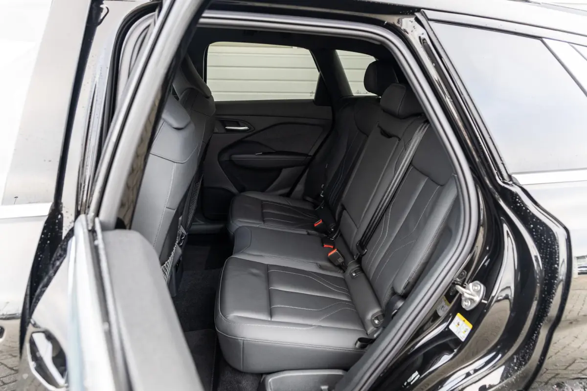 1.5 e-hybrid 272pk S edition | Leder interieur | Tech Plus pakket | 19'' velgen