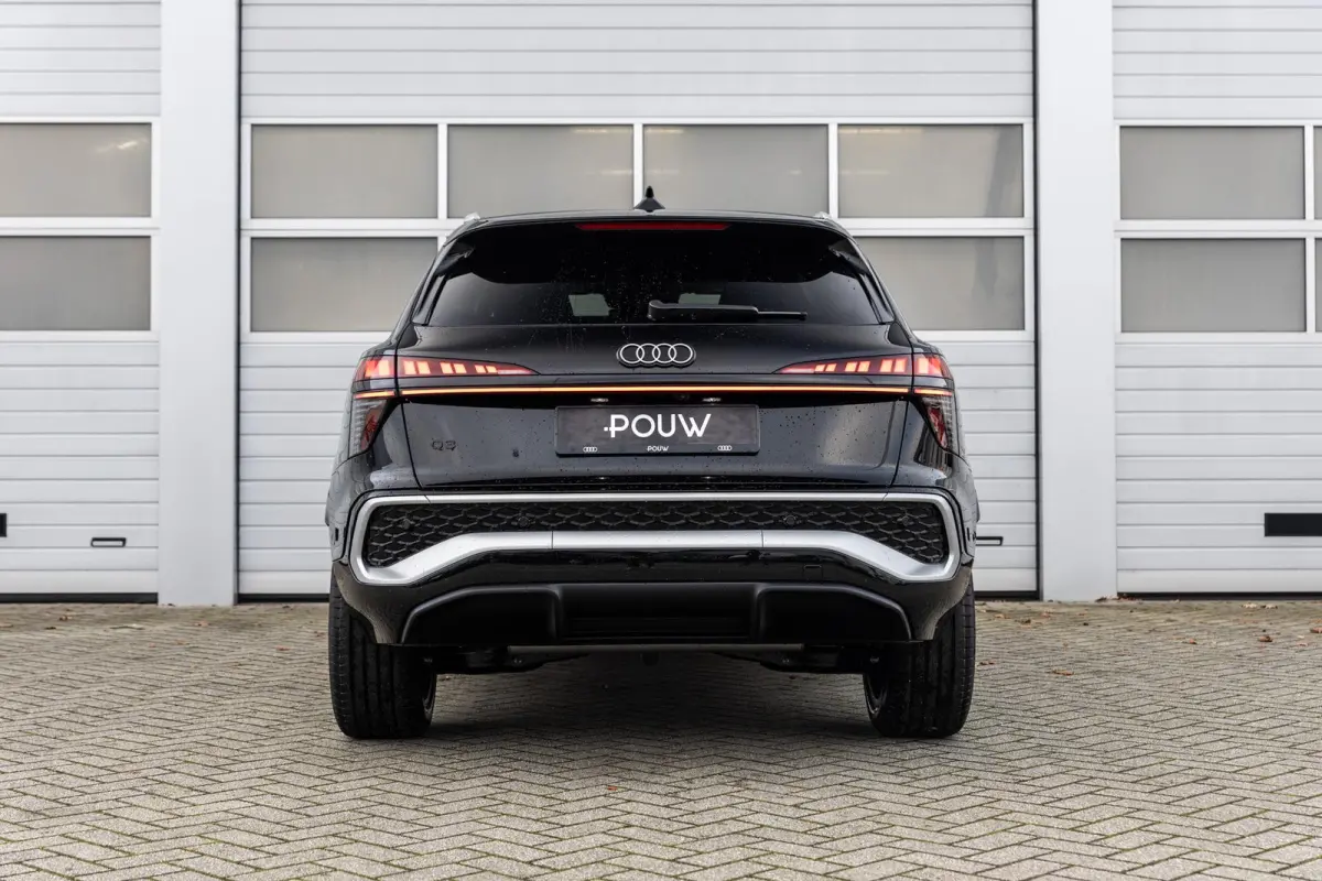 1.5 e-hybrid 272pk S edition | Leder interieur | Tech Plus pakket | 19'' velgen