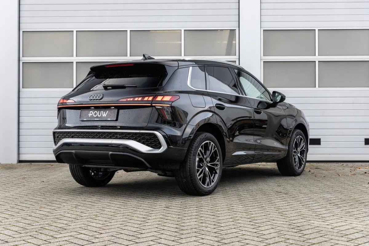 1.5 e-hybrid 272pk S edition | Leder interieur | Tech Plus pakket | 19'' velgen