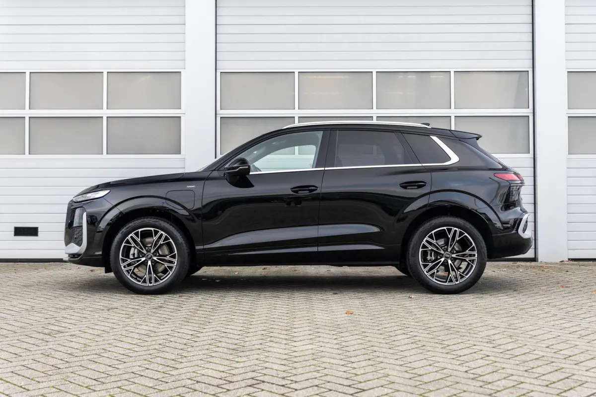 1.5 e-hybrid 272pk S edition | Leder interieur | Tech Plus pakket | 19'' velgen