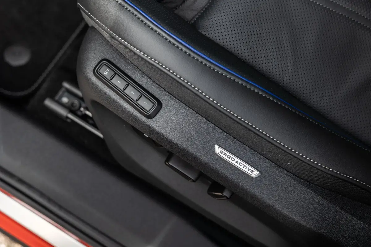1.5 eHybrid 204pk R-Line Edition | Panoramadak | Leder | Trekhaak | Stoel Ventilatie