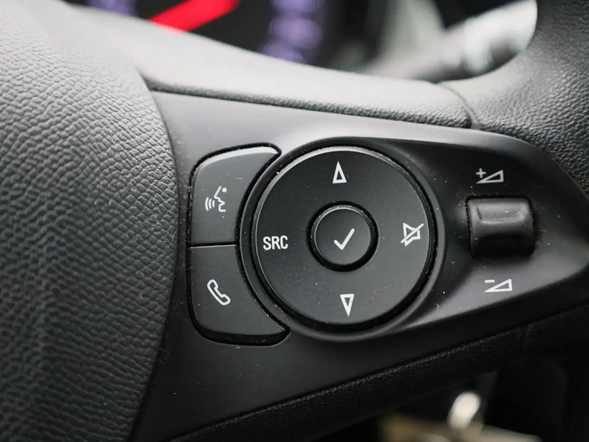 1.2 55kW S/S Edition | ACHTERUITRIJCAMERA | APPLE CARPLAY | ANDROID AUTO | AIRCO | CRUISE CONTROL | RIJSTROOKHULP | NAVIGATIE | PARKEERSENSOREN ACHTER |