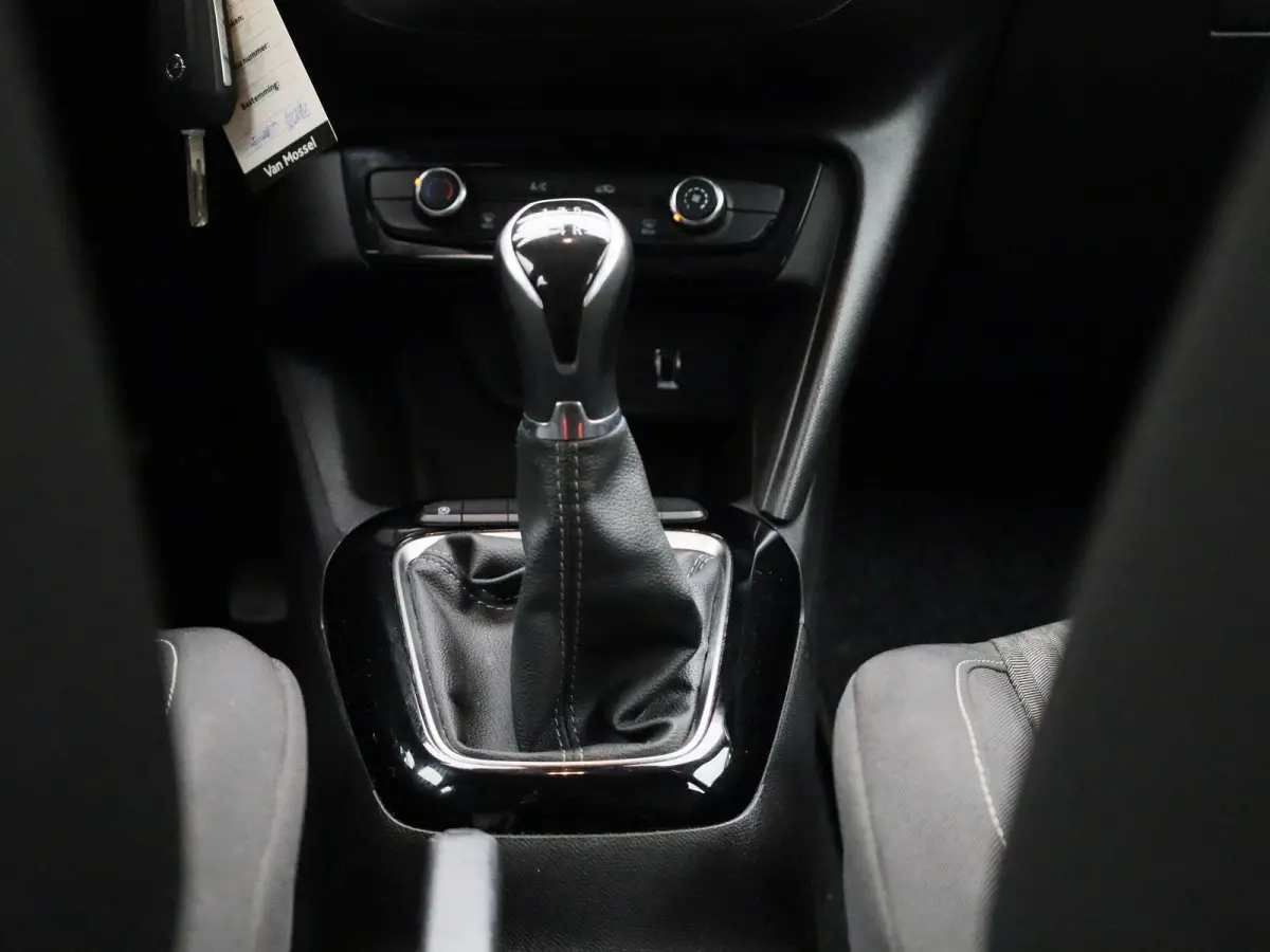 1.2 55kW S/S Edition | ACHTERUITRIJCAMERA | APPLE CARPLAY | ANDROID AUTO | AIRCO | CRUISE CONTROL | RIJSTROOKHULP | NAVIGATIE | PARKEERSENSOREN ACHTER |