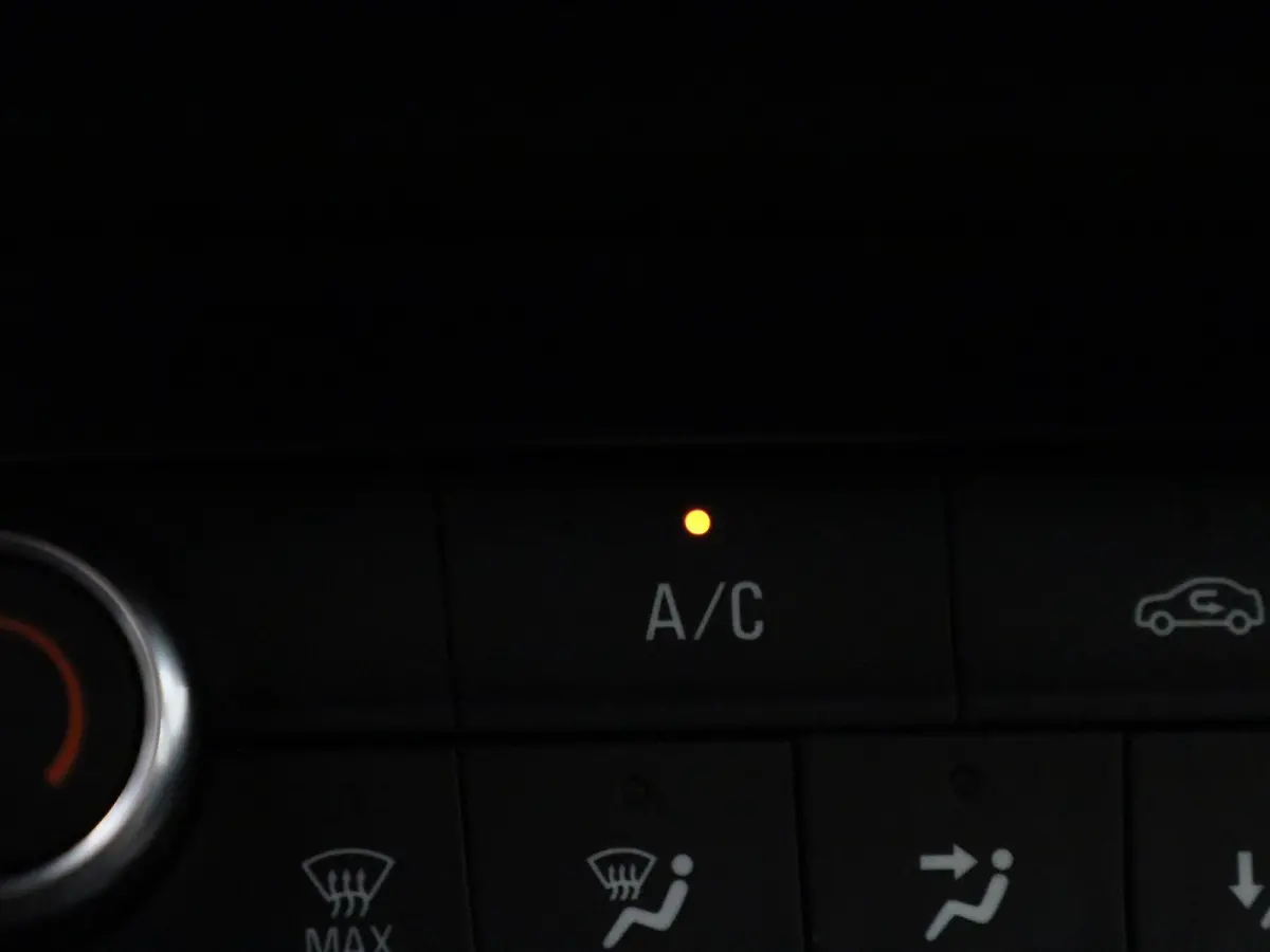 1.2 55kW S/S Edition | ACHTERUITRIJCAMERA | APPLE CARPLAY | ANDROID AUTO | AIRCO | CRUISE CONTROL | RIJSTROOKHULP | NAVIGATIE | PARKEERSENSOREN ACHTER |