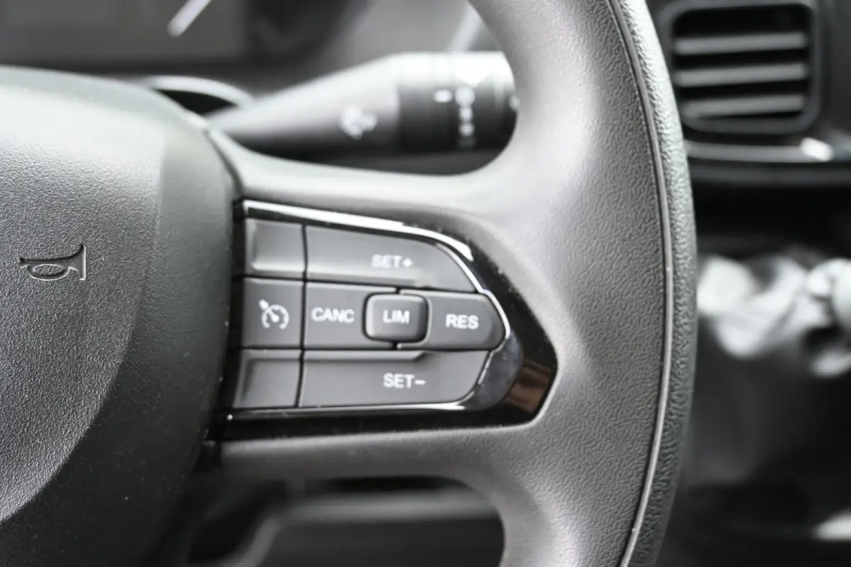 L2H2 2.2 MultiJet 140 pk 3.5t Camera, Cruise control, 270 Graden deuren