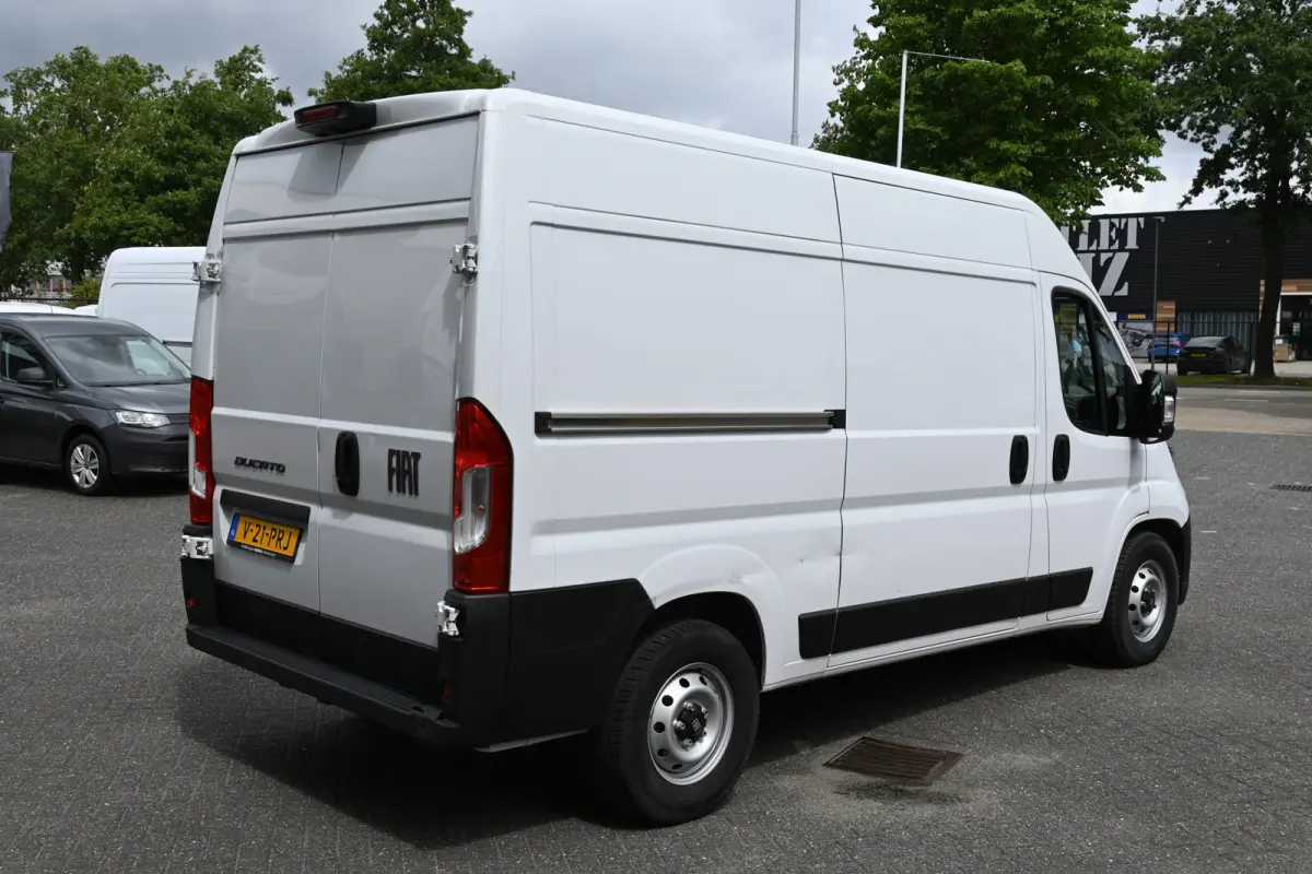L2H2 2.2 MultiJet 140 pk 3.5t Camera, Cruise control, 270 Graden deuren