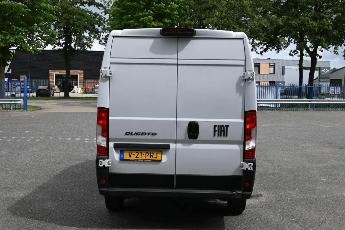 L2H2 2.2 MultiJet 140 pk 3.5t Camera, Cruise control, 270 Graden deuren