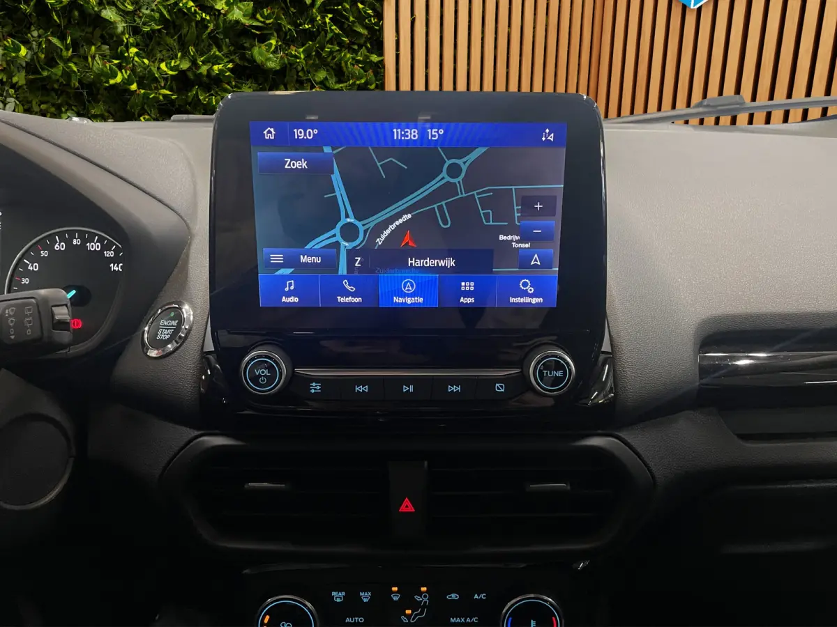 1.0 EcoBoost ST-Line | NL auto | Lage km. stand! | Navi | Xenon | B&O | Stoel-stuurverw. | 17''