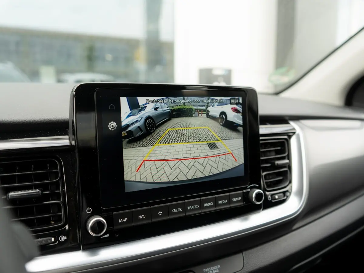 1.0 T-GDi MHEV DynamicLine | Navigatie | Climate Control | LED | Achteruitrijcamera |