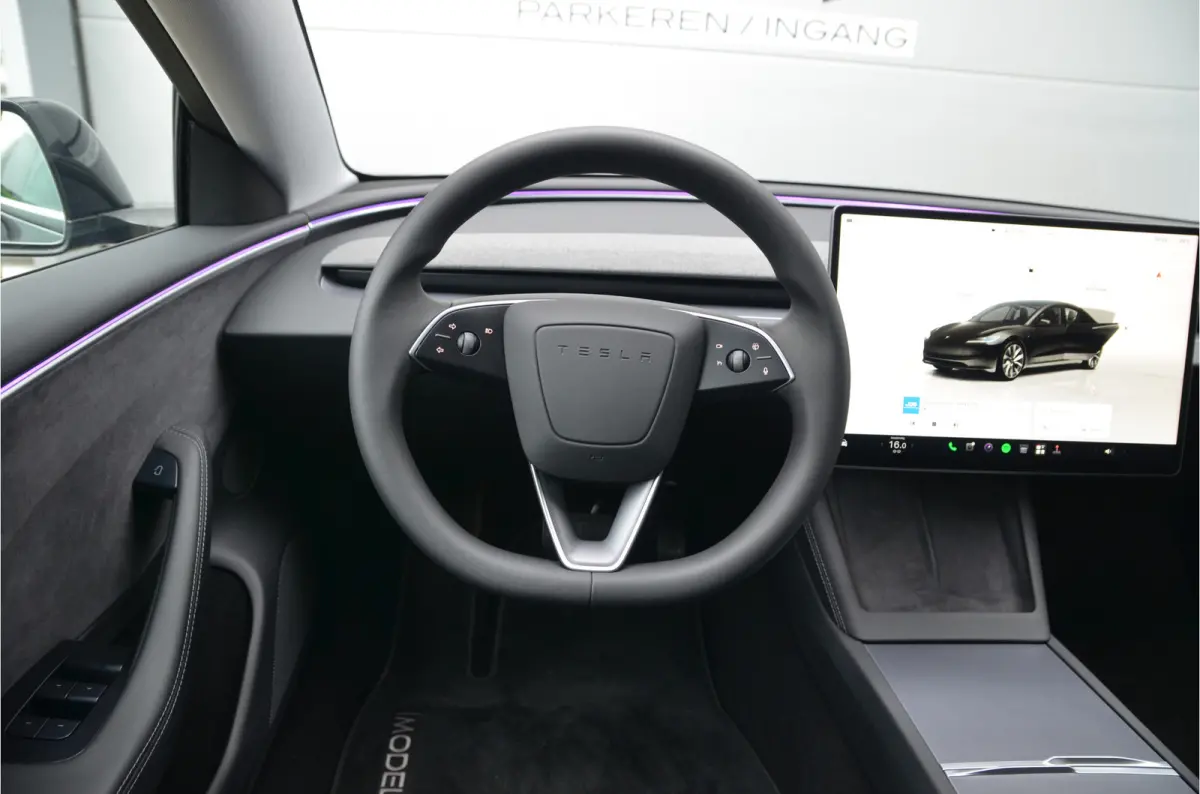 Premium Long Range AWD 78 kWh Premium Highland, AutoPilot4.0, FSD 99,- per maand, 19" Alu