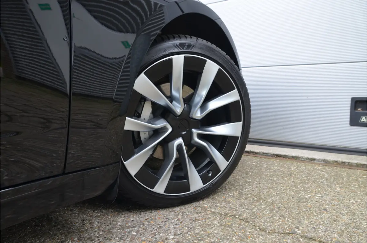 Premium Long Range AWD 78 kWh Premium Highland, AutoPilot4.0, FSD 99,- per maand, 19" Alu