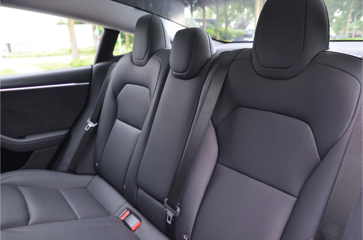 Premium Long Range AWD 78 kWh Premium Highland, AutoPilot4.0, FSD 99,- per maand, 19" Alu